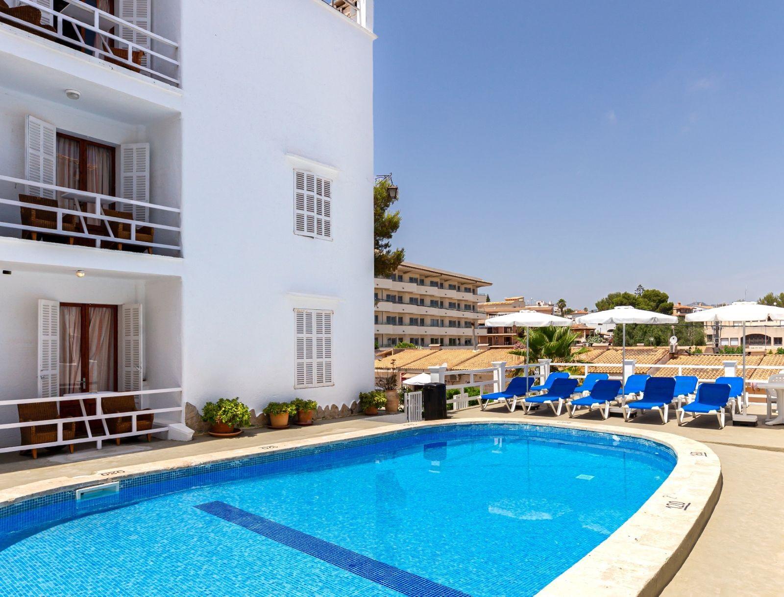 Hostal Residencia San Francisco Porto Colom Exterior foto